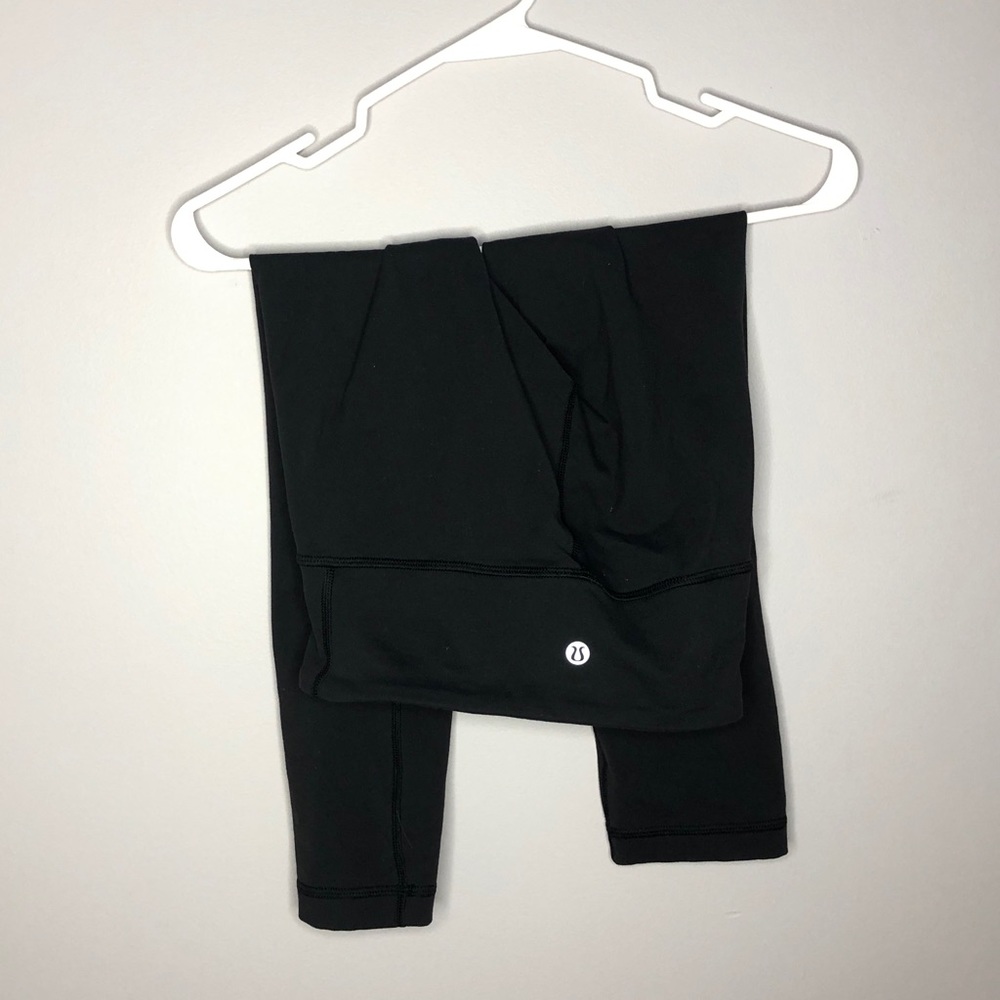 Lulu lemon black crop leggings wunder under